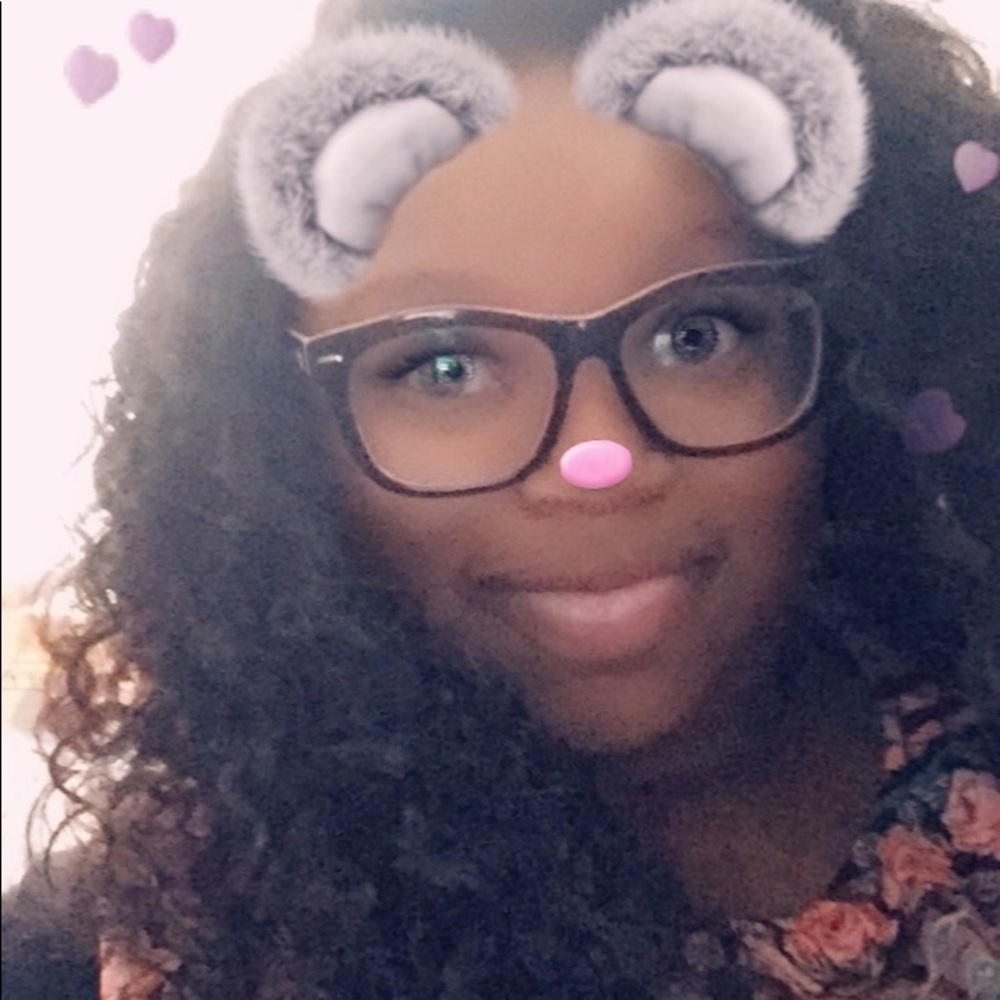 Meet your Posher, Brittany